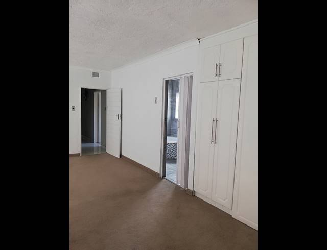 3 BEDROOM FREEHOLD FOR SALE IN ARBORPARK